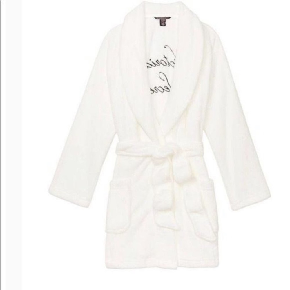 victoria’s secret bathrobe
